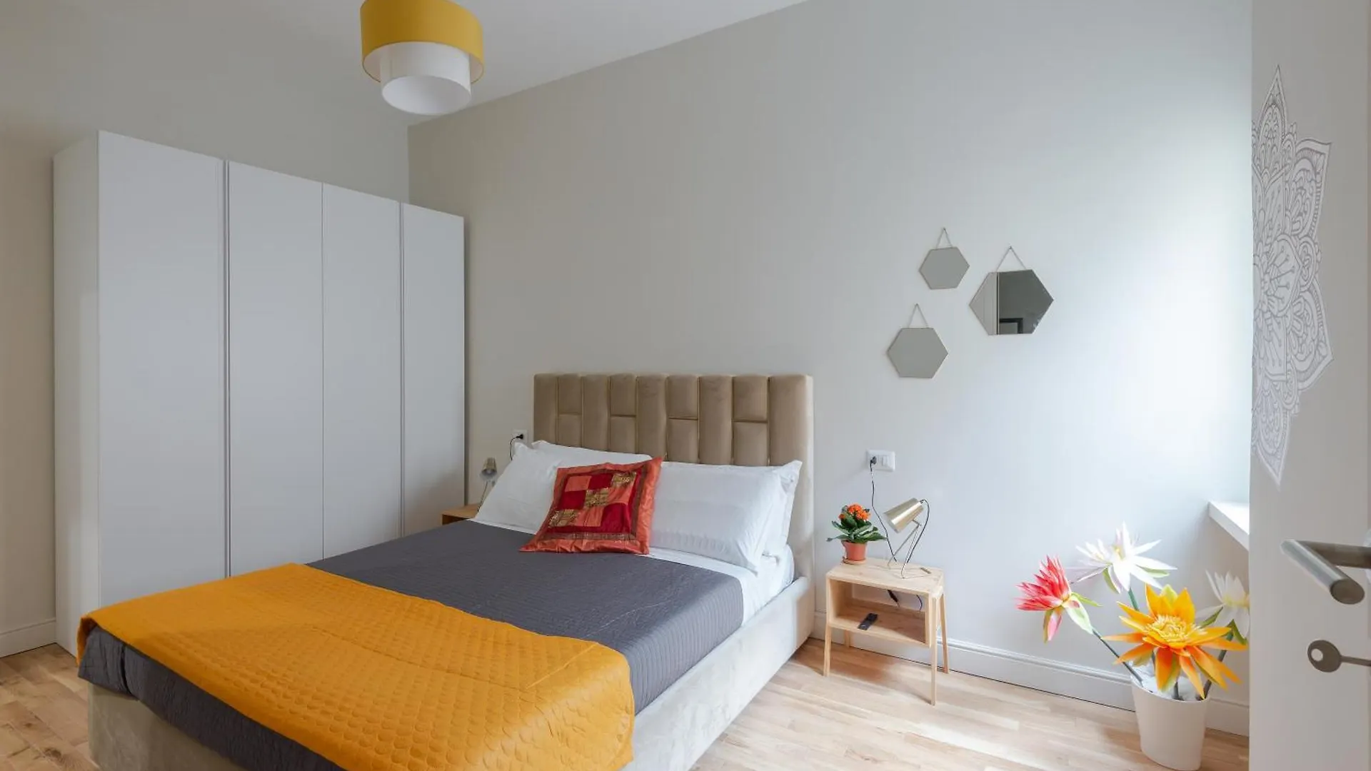 Apartment Cattaneo Monti Delizioso E Nuovissimo Appartamento Rome