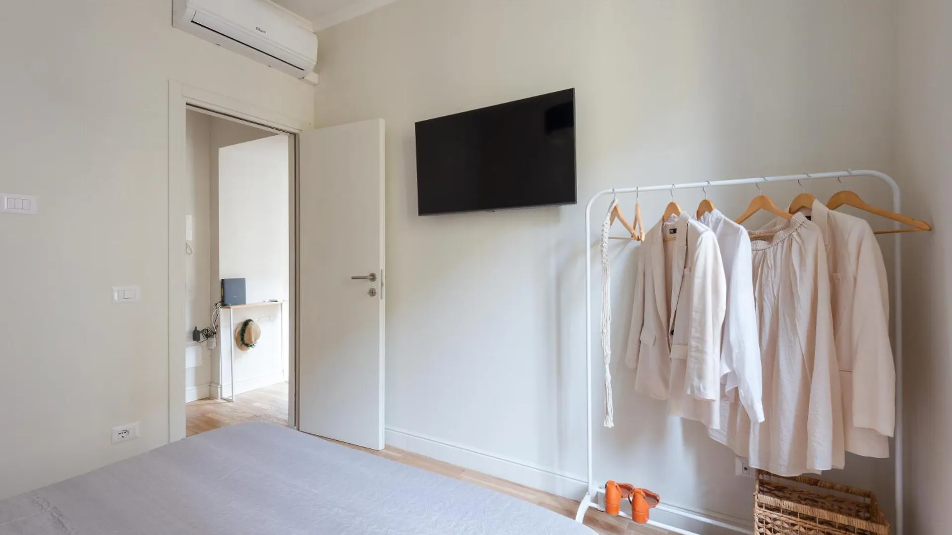 Apartment Cattaneo Monti Delizioso E Nuovissimo Appartamento Rome
